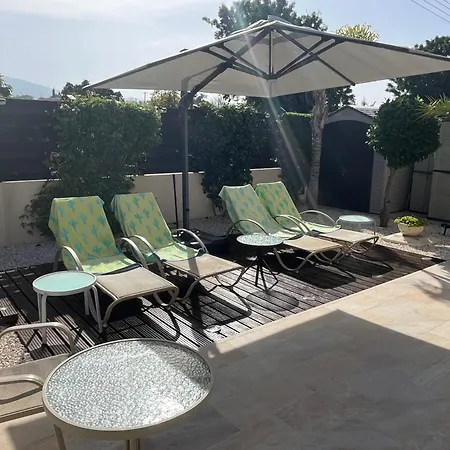 Tala View Villa *