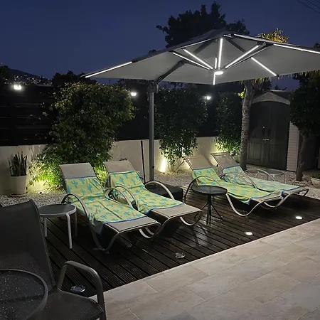Villa Tala View *
